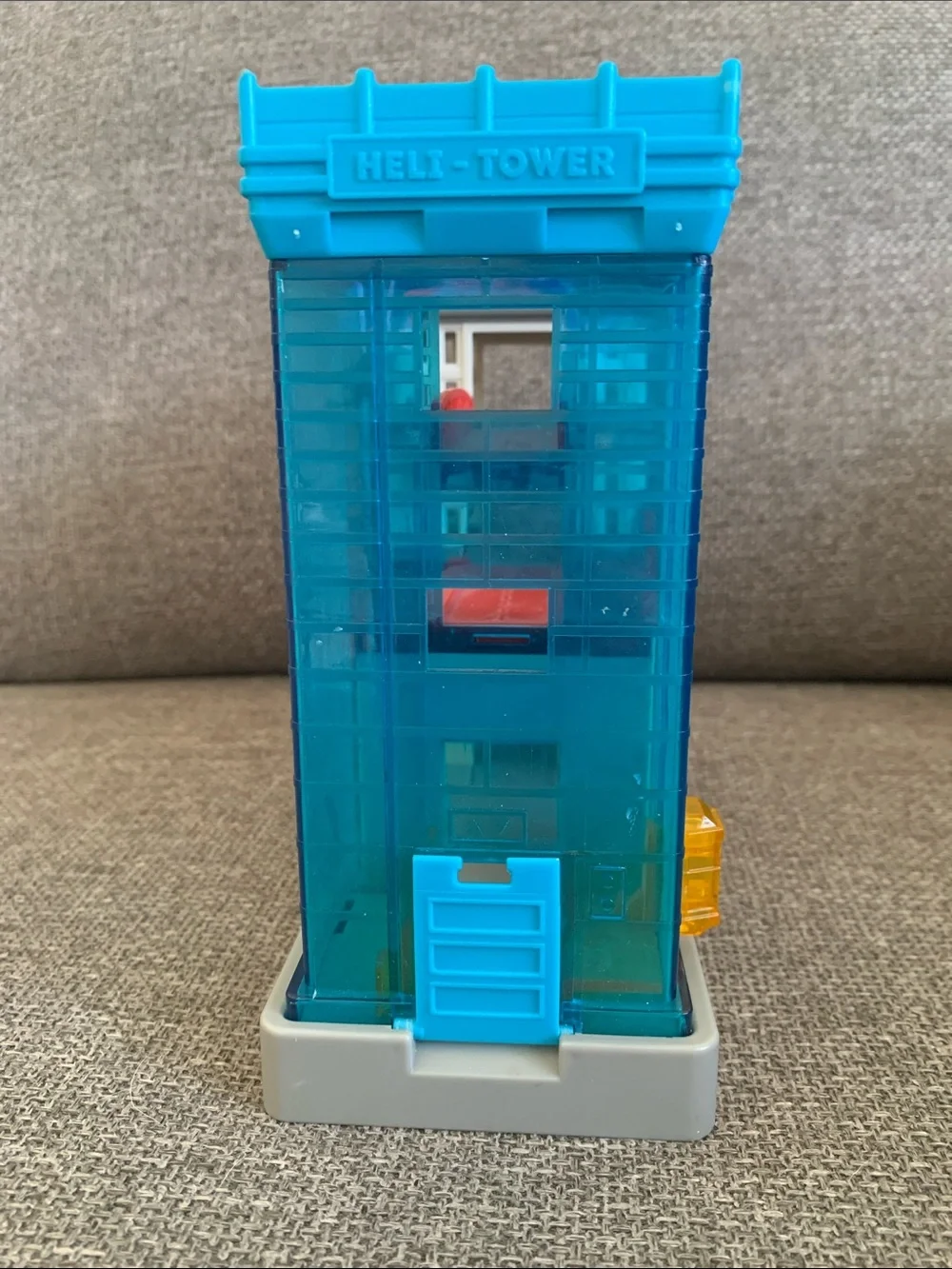 Driven Battat Pocket Series Big City Cruisin Cinema Cafe City Center Playset